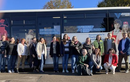 Neue Bus-Werbung zur Personalgewinnung