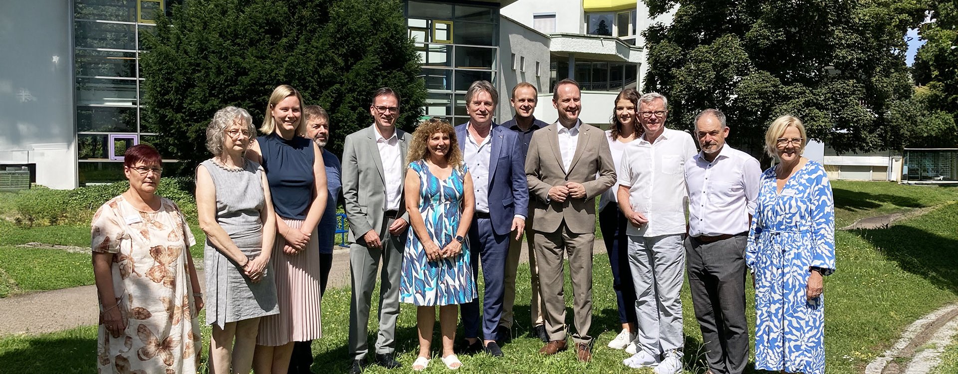 Minister Lucha zu Besuch in St. Anna