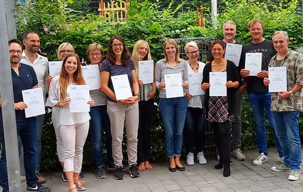 Abschlussgruppe der Weiterbildung zur Traumapädagog:in